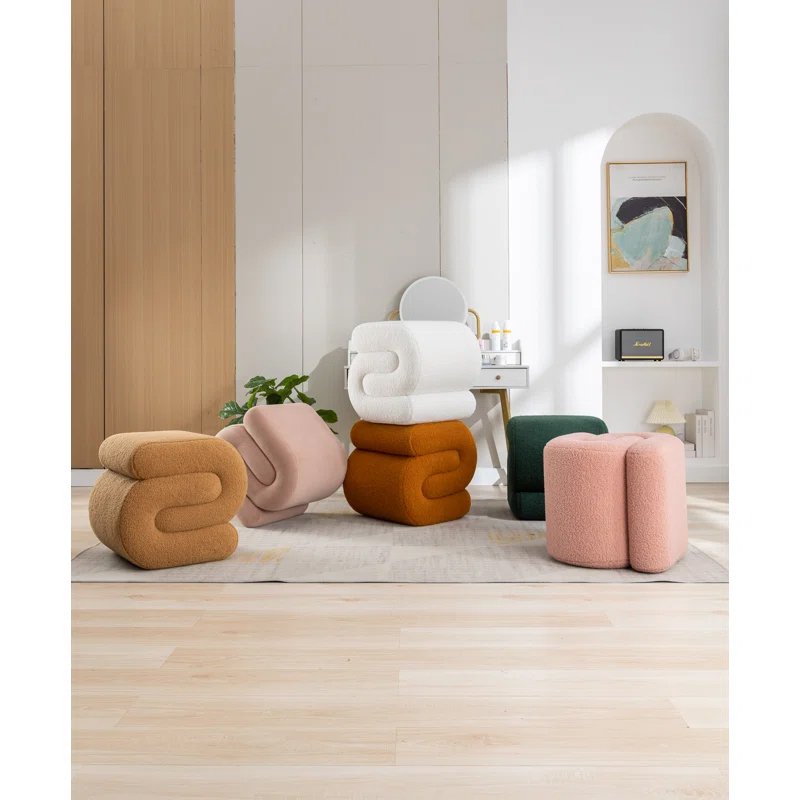 18'' S-shape Ottoman in White Sherpa