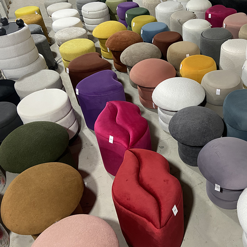 20'' Boucle Pouf – Perfect for Modern Bedrooms & Living Spaces