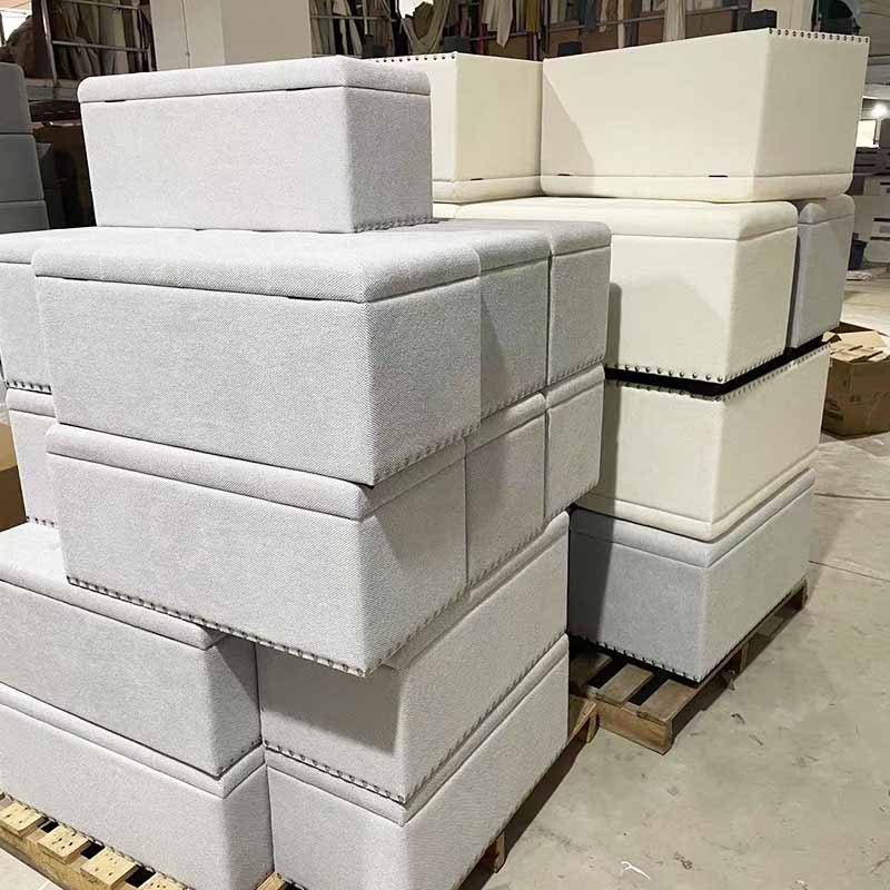 31.5'' Extra Large Grey Ottoman Storage Box with Lid