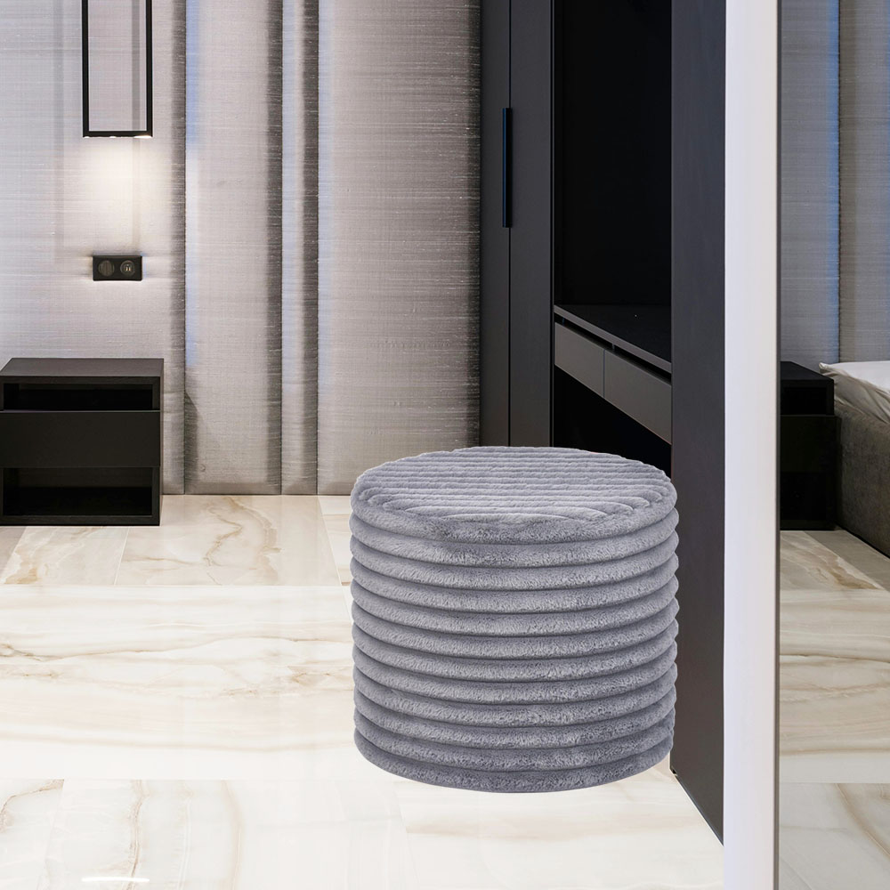 what is a pouffe