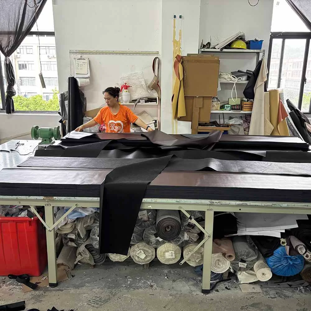 Custom 38cm Folding Leather Storage Footstool Manufacturer